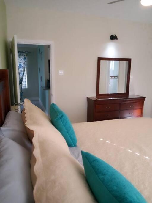 Jamaica Reggae Villa 루세아 외부 사진